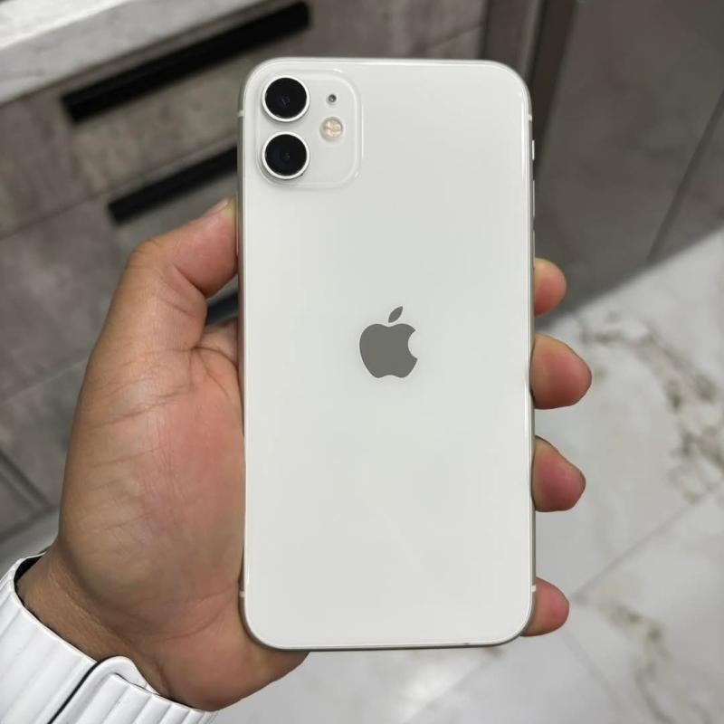 iPhone 11